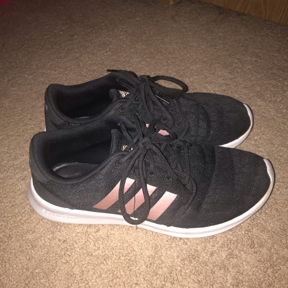 adidas cloud foam shoes! - Picture 3 of 8